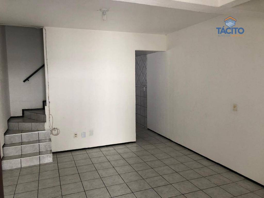 Casa à venda com 3 quartos, 170m² - Foto 3