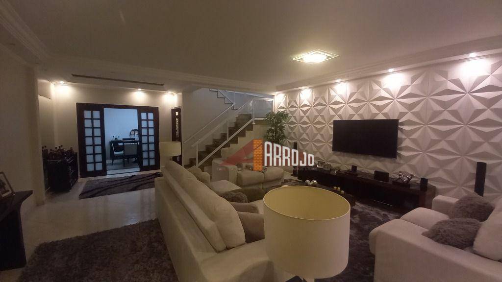 Sobrado à venda com 4 quartos, 480m² - Foto 2