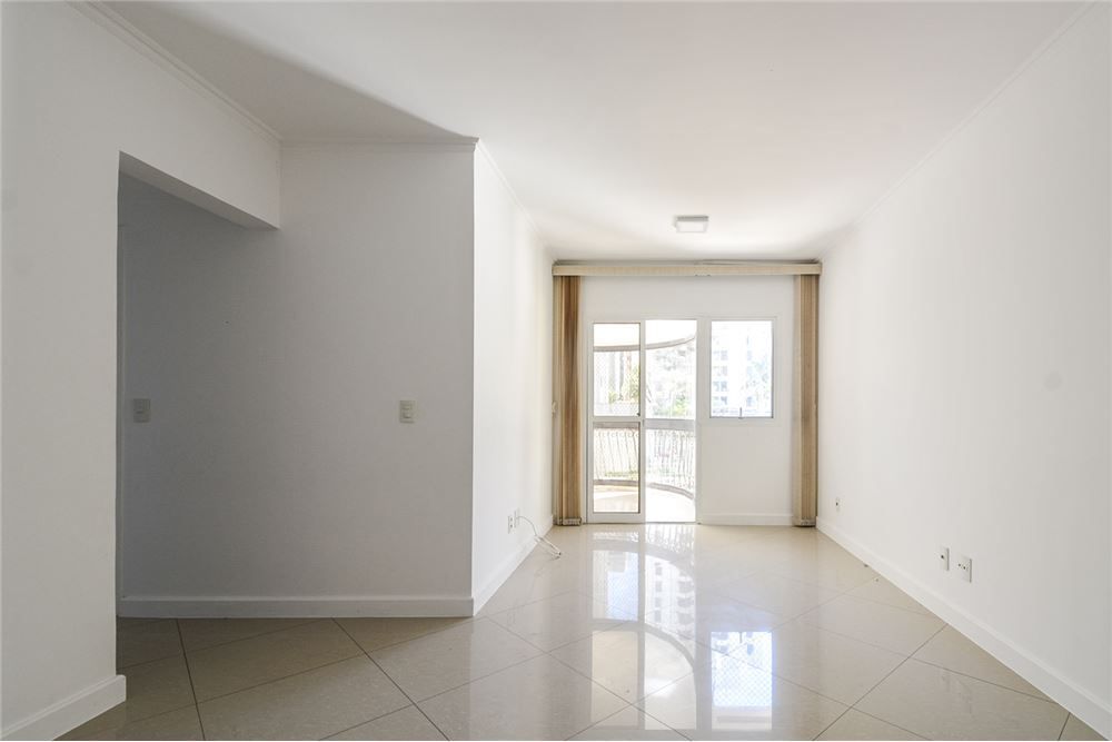 Apartamento à venda com 3 quartos, 100m² - Foto 9