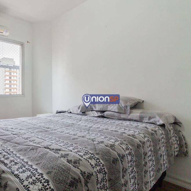 Apartamento à venda com 2 quartos, 76m² - Foto 4