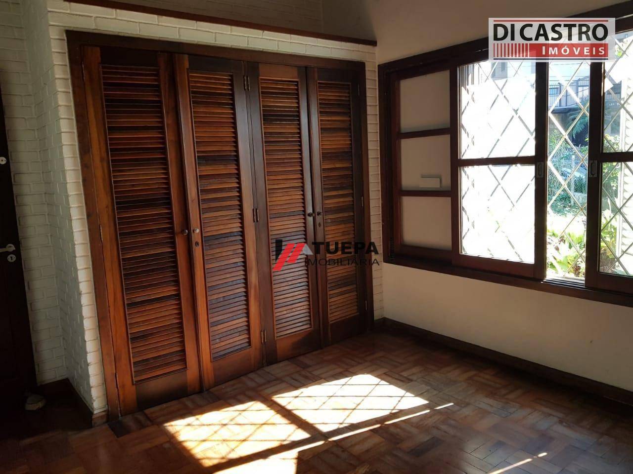 Casa à venda com 8 quartos, 500m² - Foto 10