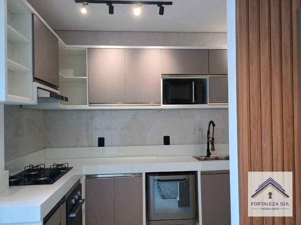 Casa à venda com 4 quartos, 134m² - Foto 10