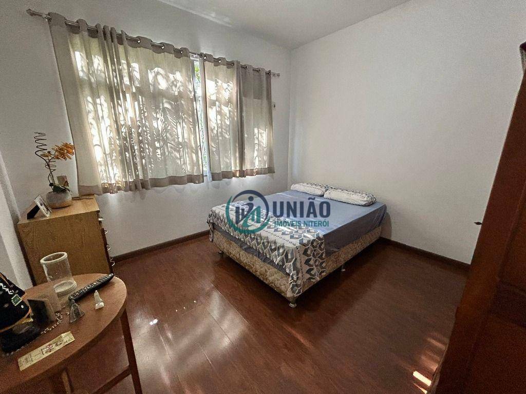 Apartamento à venda com 2 quartos, 74m² - Foto 5