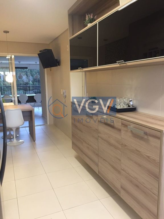 Apartamento à venda com 4 quartos, 200m² - Foto 6