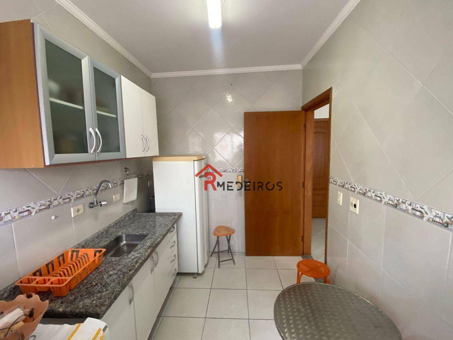 Apartamento à venda com 1 quarto, 45m² - Foto 9