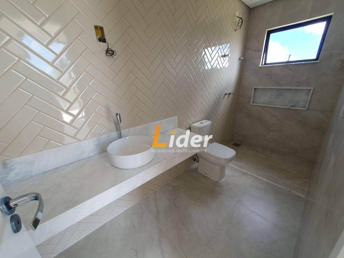 Casa de Condomínio à venda com 4 quartos, 330m² - Foto 25