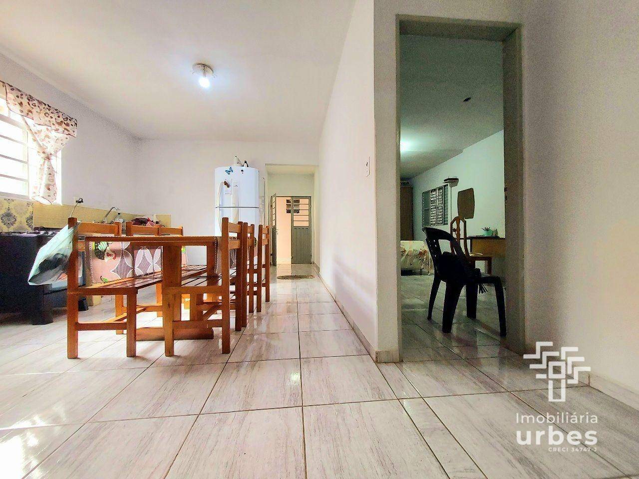 Casa à venda com 3 quartos, 170m² - Foto 4