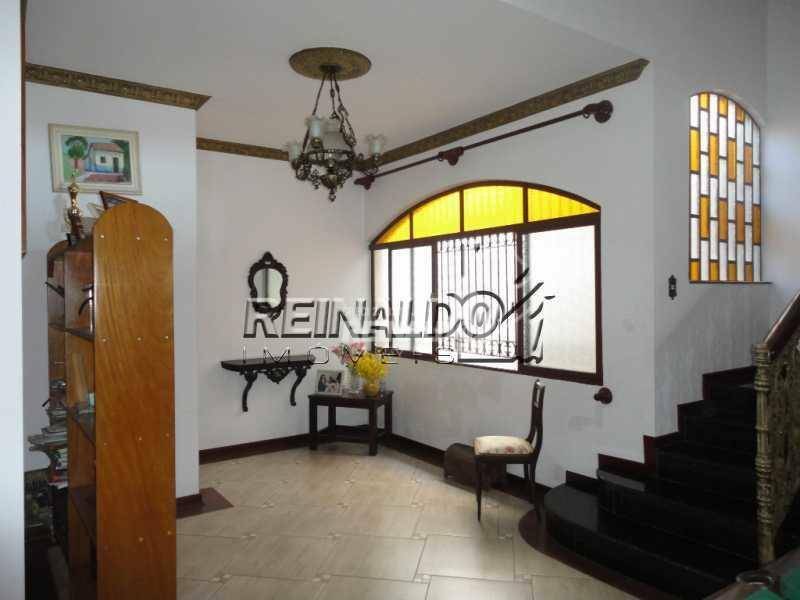 Casa à venda com 4 quartos, 309m² - Foto 2