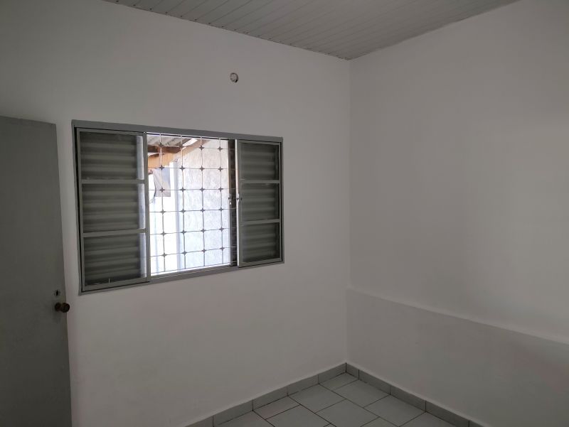 Casa para alugar com 2 quartos, 120m² - Foto 5