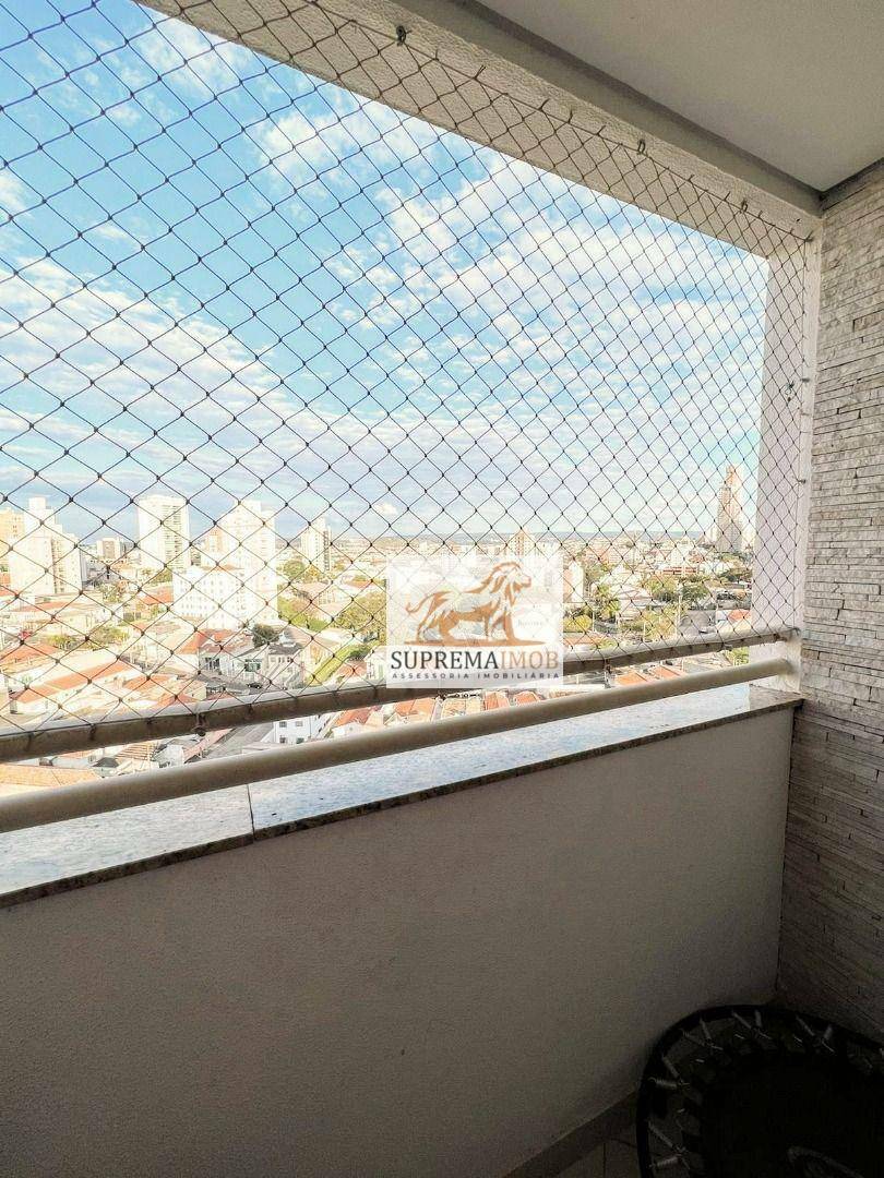 Apartamento à venda com 3 quartos, 145m² - Foto 9