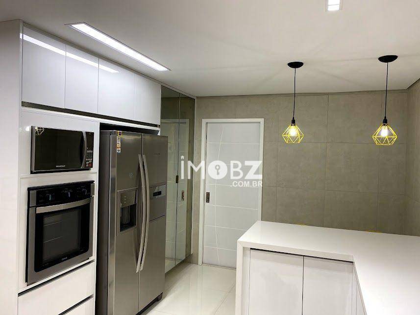 Apartamento à venda com 4 quartos, 238m² - Foto 7