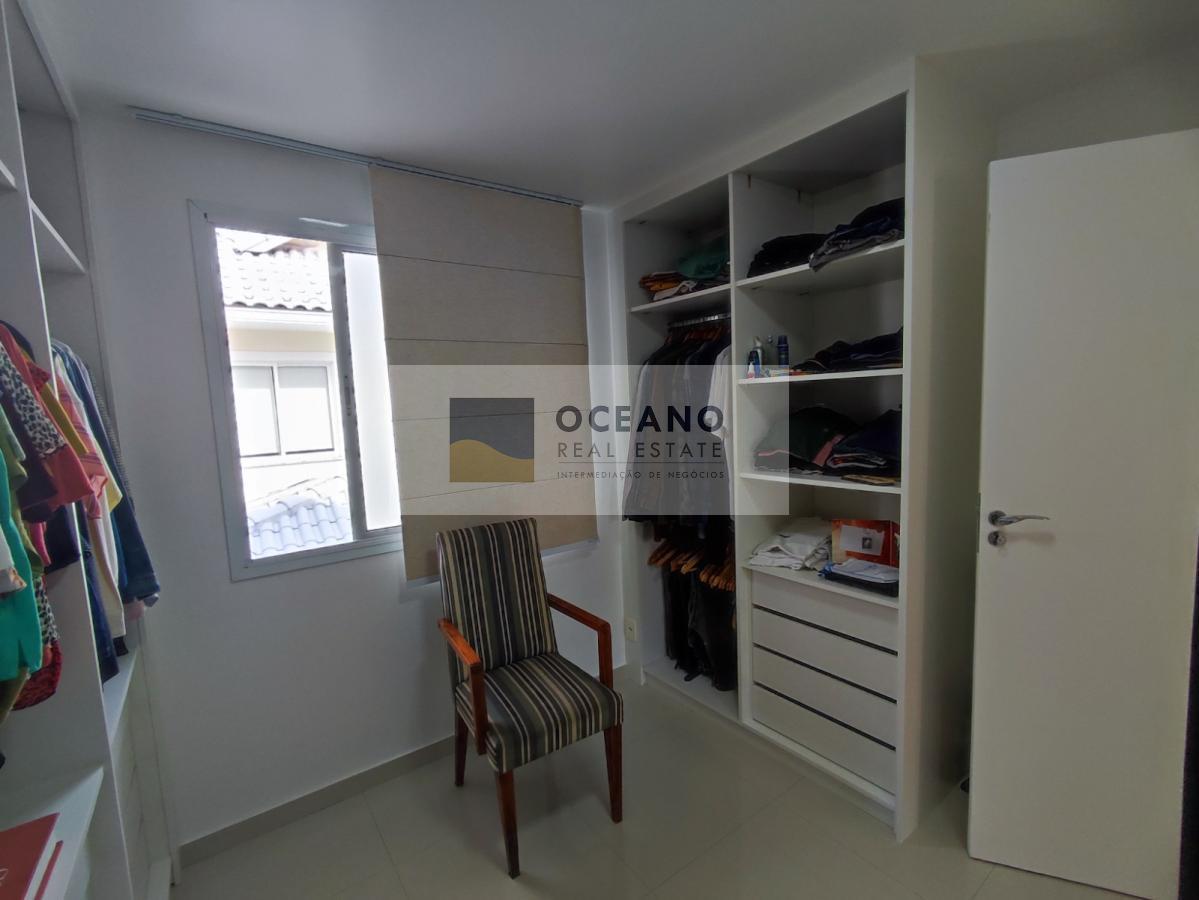 Casa de Condomínio à venda com 4 quartos, 226m² - Foto 27