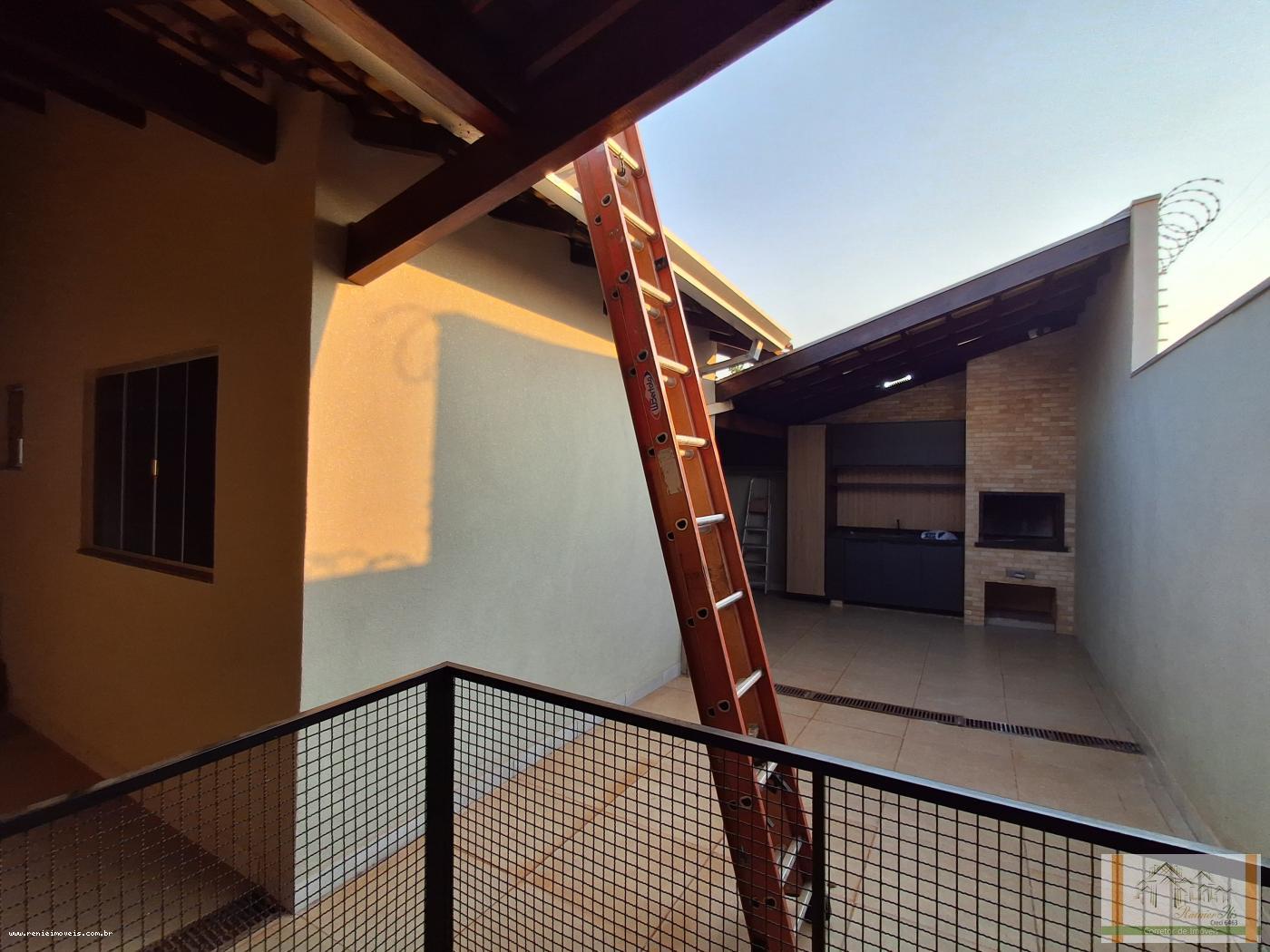 Casa à venda com 3 quartos, 200m² - Foto 19