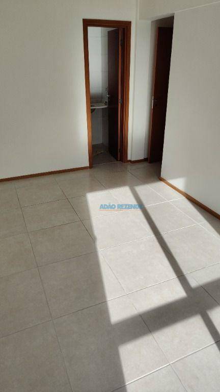 Apartamento à venda com 2 quartos, 70m² - Foto 8