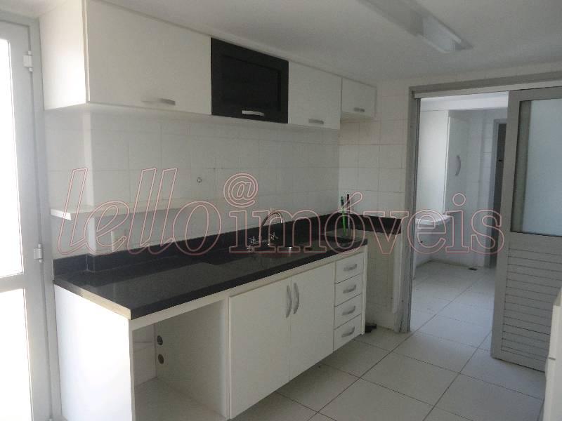 Apartamento para alugar com 3 quartos, 180m² - Foto 4