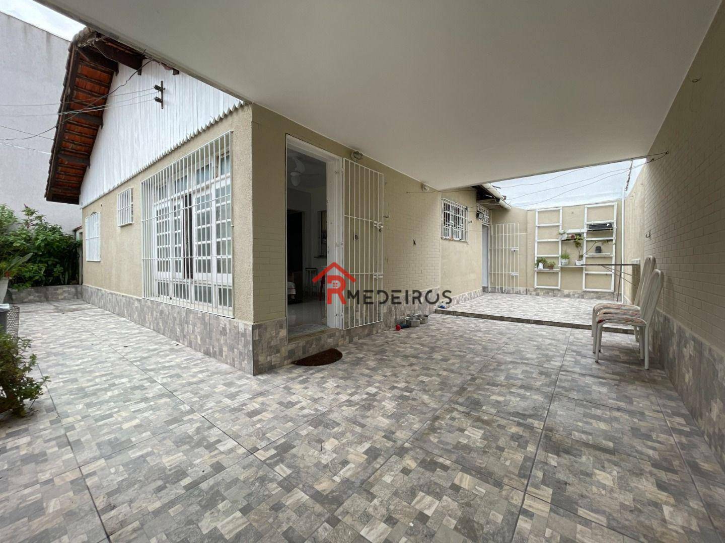 Casa à venda com 2 quartos, 130m² - Foto 11