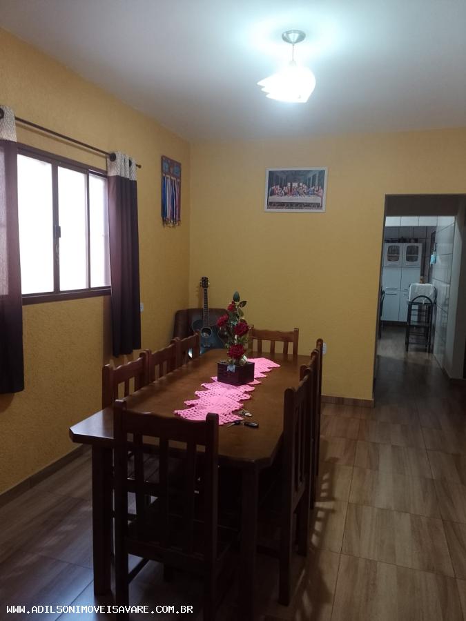 Casa à venda com 2 quartos, 200m² - Foto 4