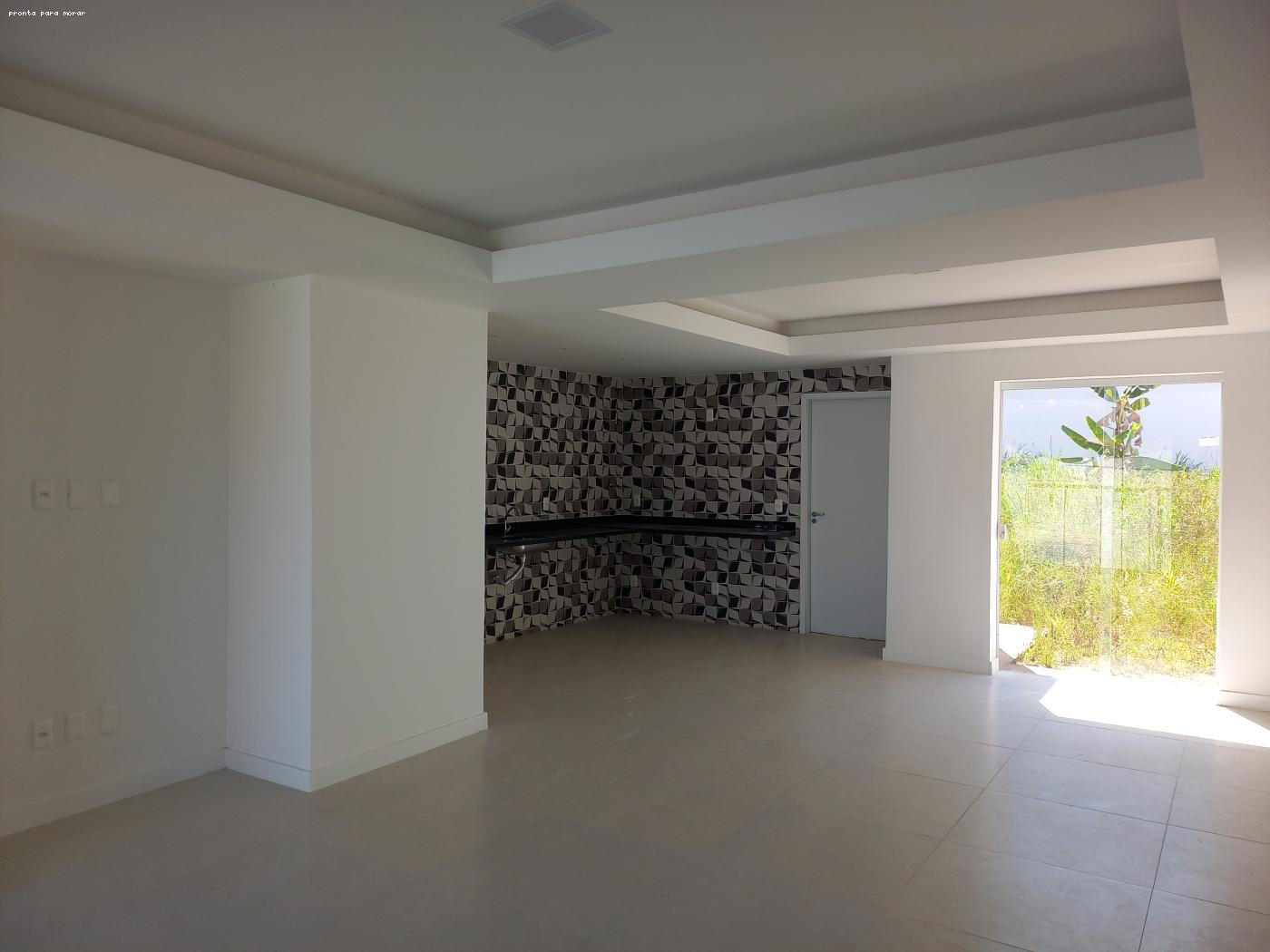 Casa à venda com 3 quartos, 251m² - Foto 4