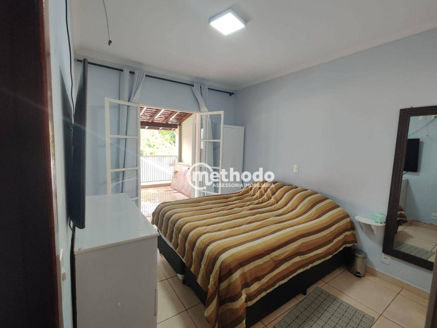 Casa à venda com 3 quartos, 240m² - Foto 13