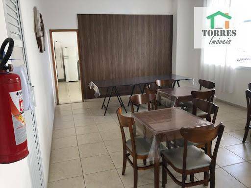 Apartamento à venda com 2 quartos, 75m² - Foto 28