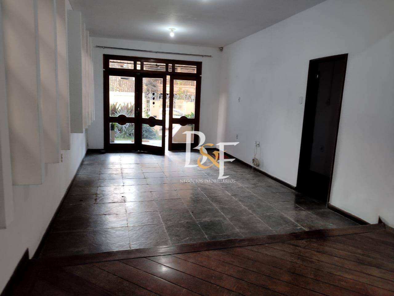 Casa para alugar com 3 quartos, 457M2 - Foto 10