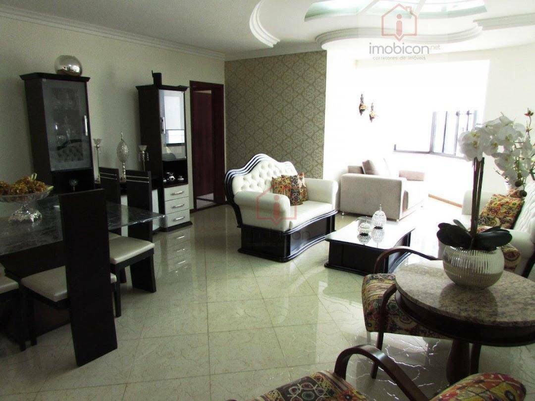 Apartamento à venda com 3 quartos, 150m² - Foto 3