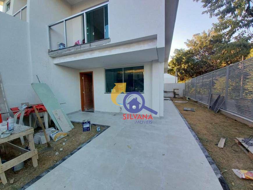 Casa à venda com 3 quartos, 195m² - Foto 2