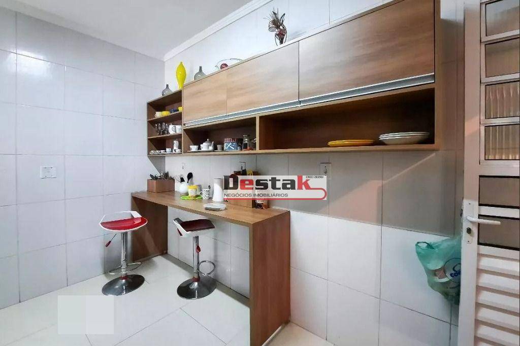 Sobrado à venda com 3 quartos, 184m² - Foto 24