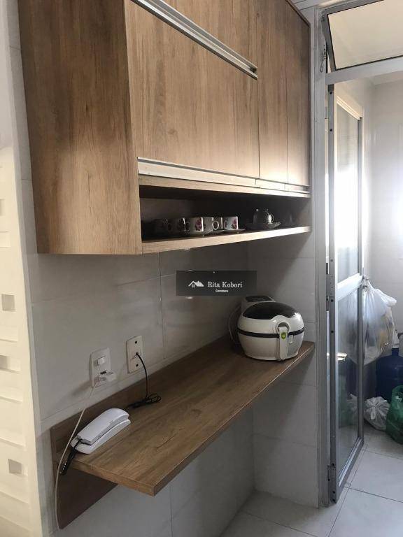 Apartamento à venda com 3 quartos, 76m² - Foto 2