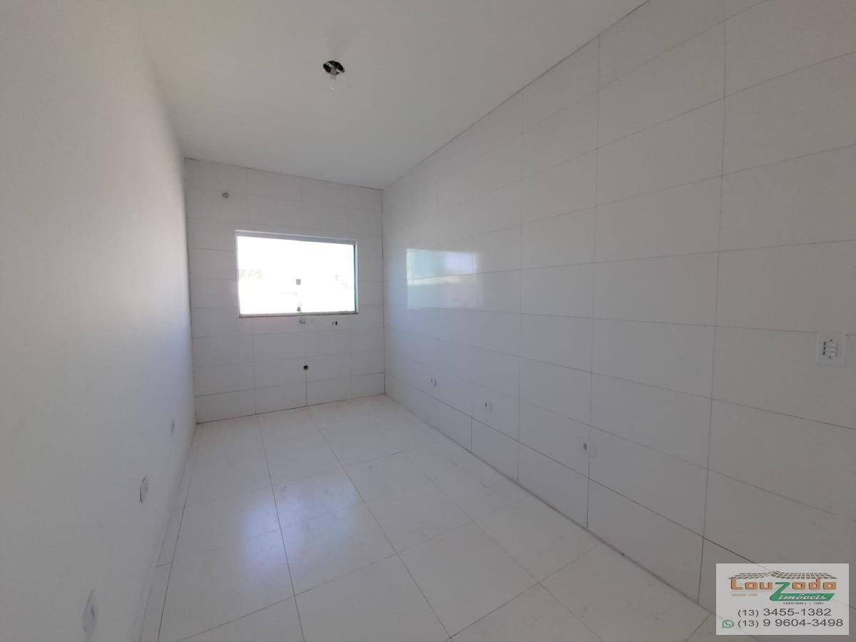 Casa à venda com 2 quartos, 125m² - Foto 4