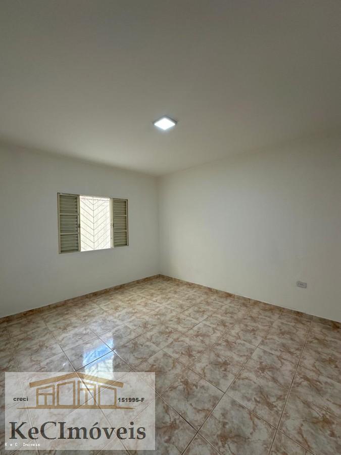 Casa à venda com 4 quartos, 160m² - Foto 17