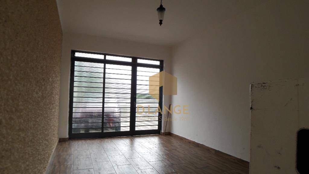 Casa à venda com 3 quartos, 182m² - Foto 2