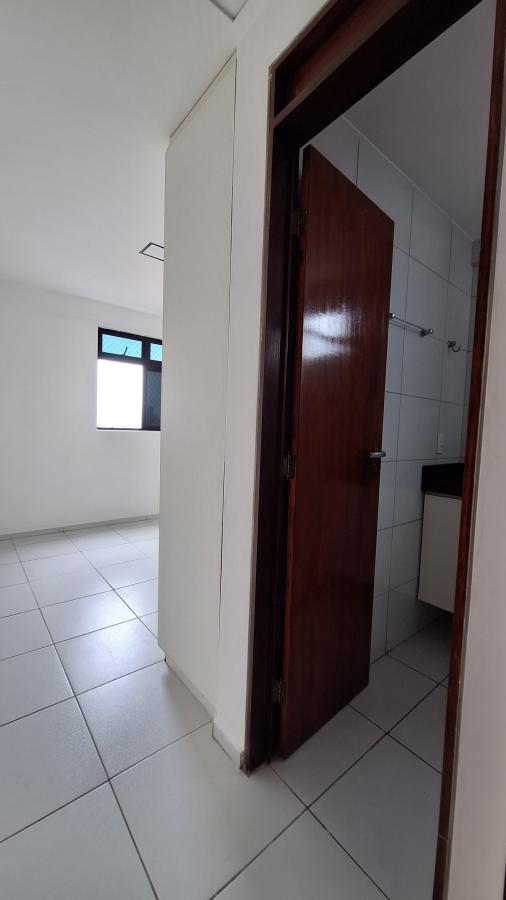 Apartamento à venda com 3 quartos, 81m² - Foto 27