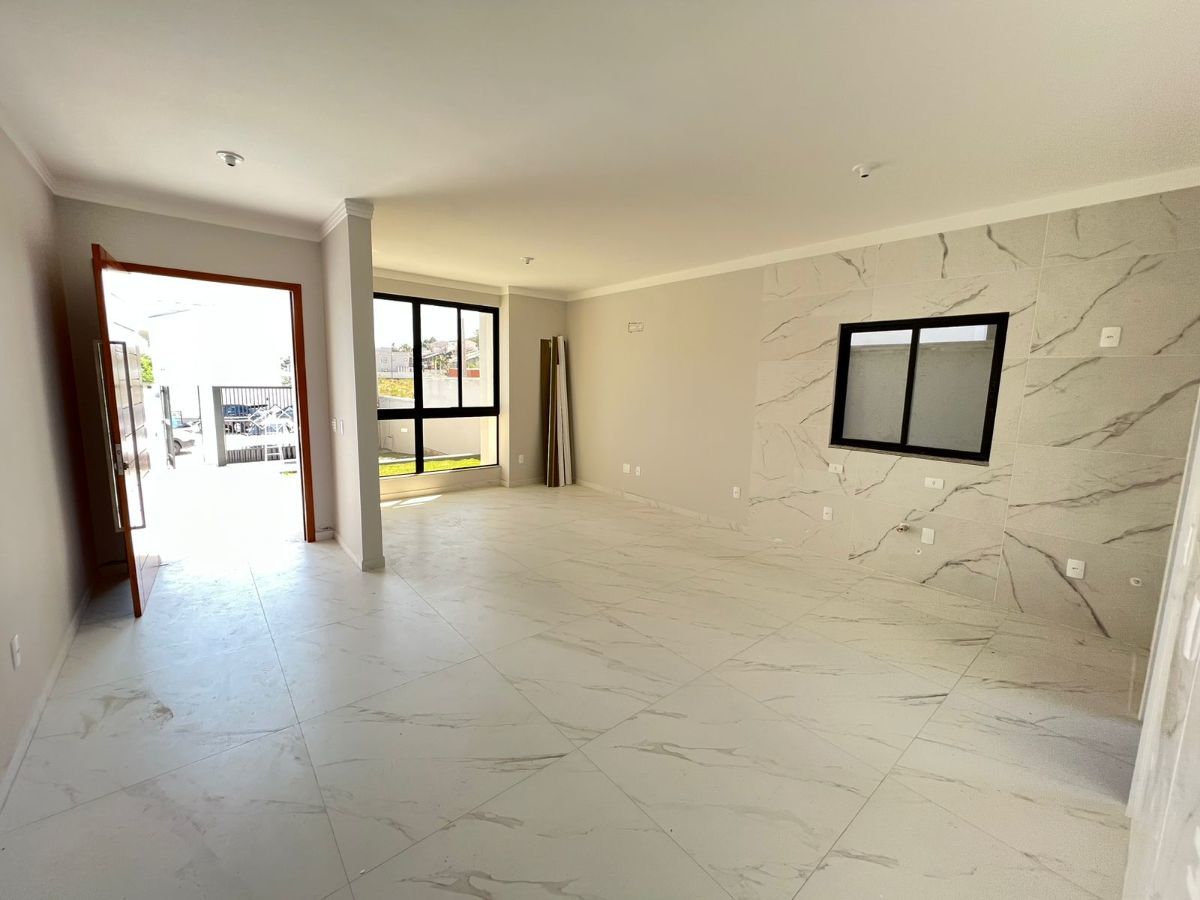 Casa à venda com 3 quartos, 104m² - Foto 2