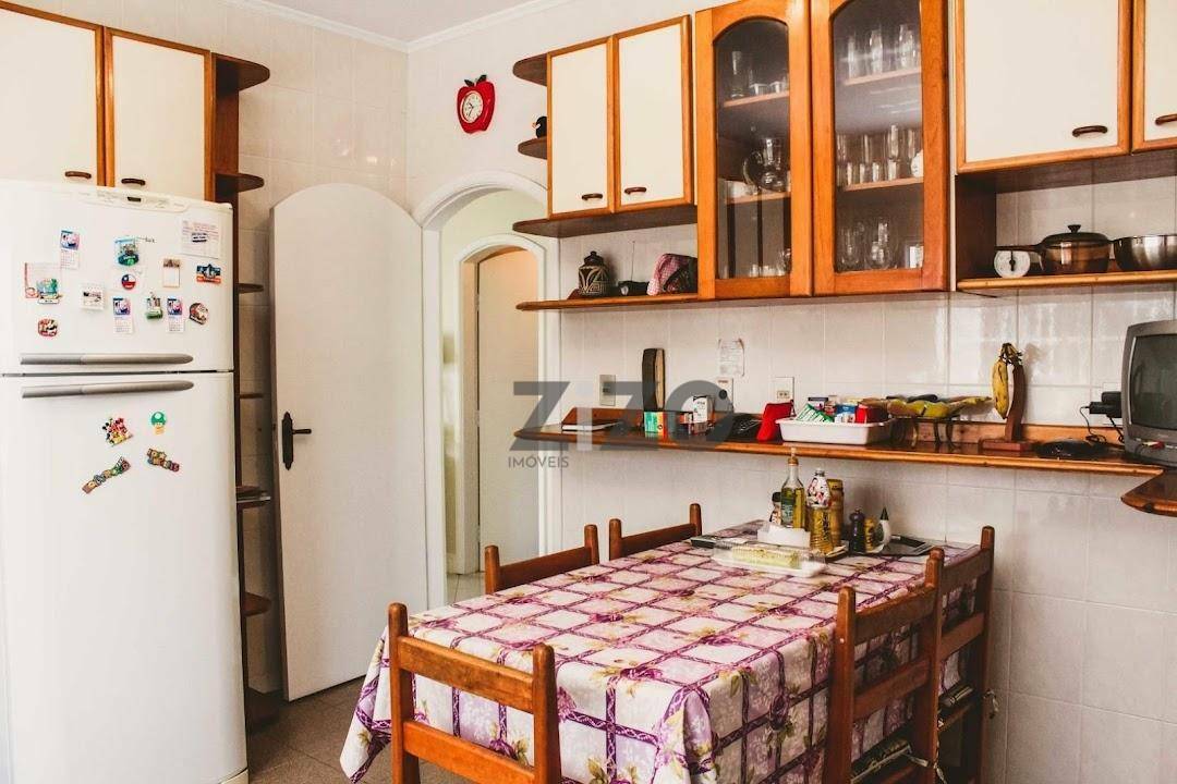 Casa à venda com 3 quartos, 243m² - Foto 26