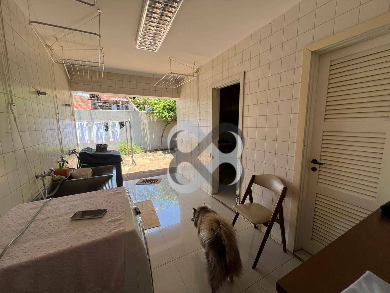 Casa para alugar com 6 quartos, 600m² - Foto 21