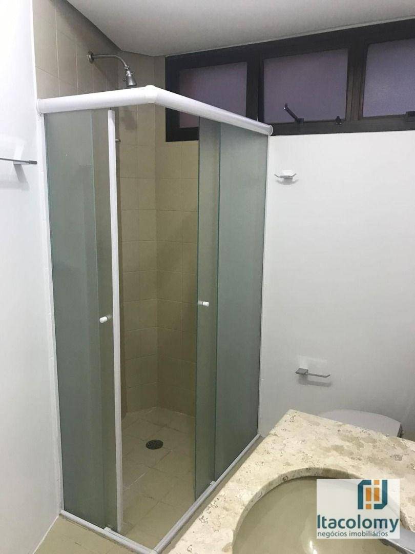 Apartamento para alugar com 3 quartos, 350m² - Foto 18