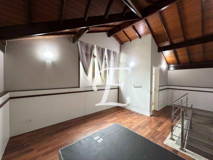 Casa de Condomínio para alugar com 4 quartos, 340m² - Foto 10