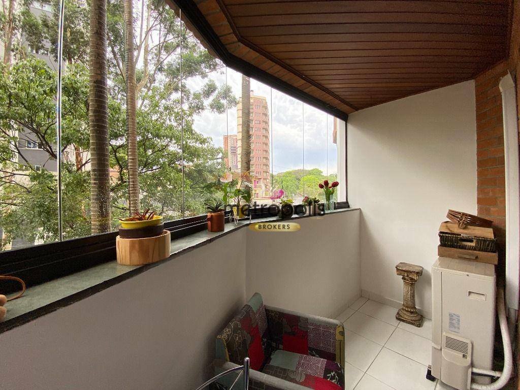 Apartamento à venda com 3 quartos, 139m² - Foto 19