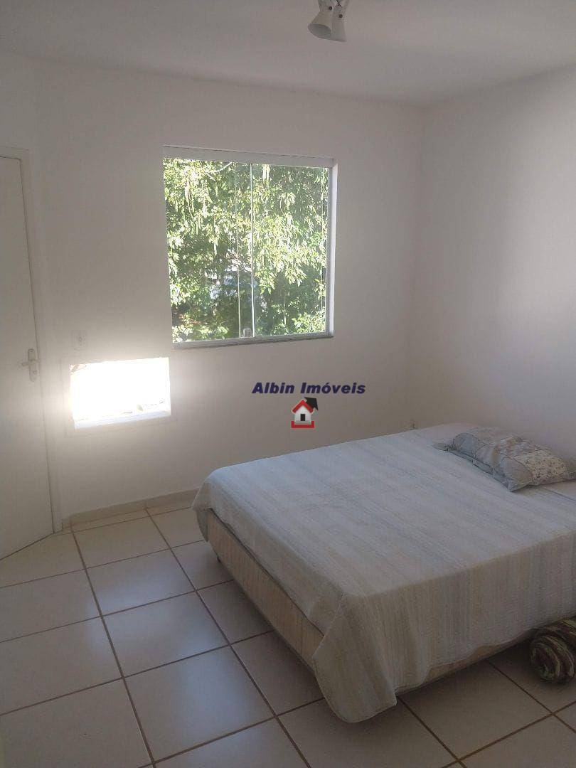 Casa à venda com 2 quartos, 80m² - Foto 8