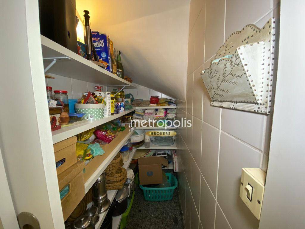 Sobrado à venda com 4 quartos, 300m² - Foto 14