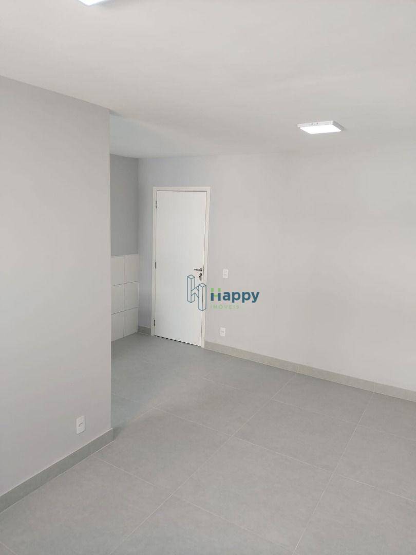 Apartamento para alugar com 2 quartos, 43m² - Foto 5