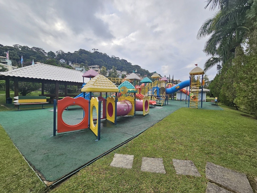 Casa de Condomínio à venda com 3 quartos, 320m² - Foto 50