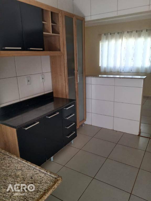 Casa à venda com 2 quartos, 130m² - Foto 5