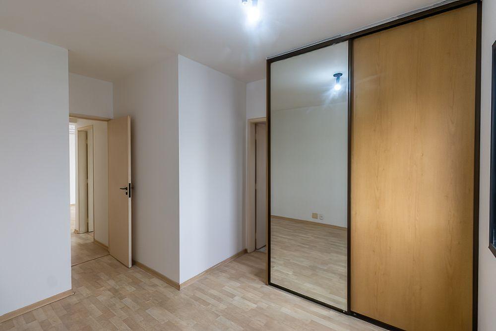 Apartamento à venda com 2 quartos, 60m² - Foto 17