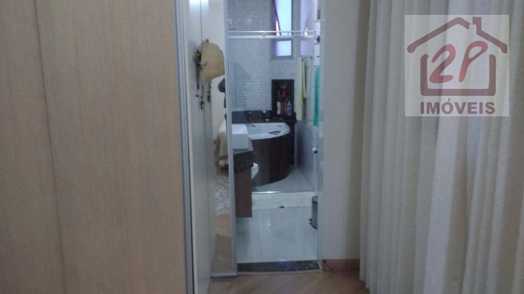 Apartamento à venda com 4 quartos, 204m² - Foto 32