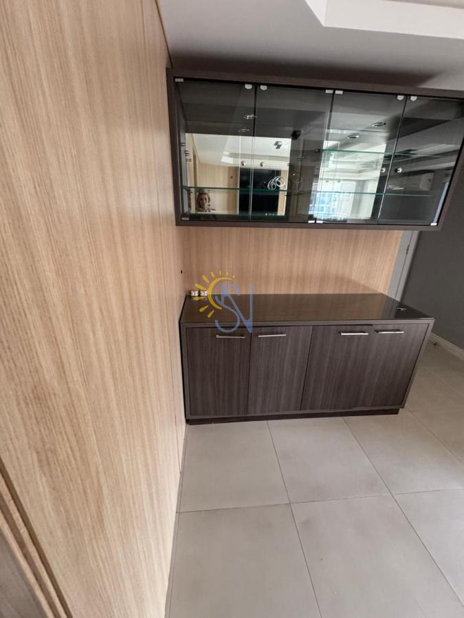 Apartamento para alugar com 3 quartos, 162m² - Foto 4