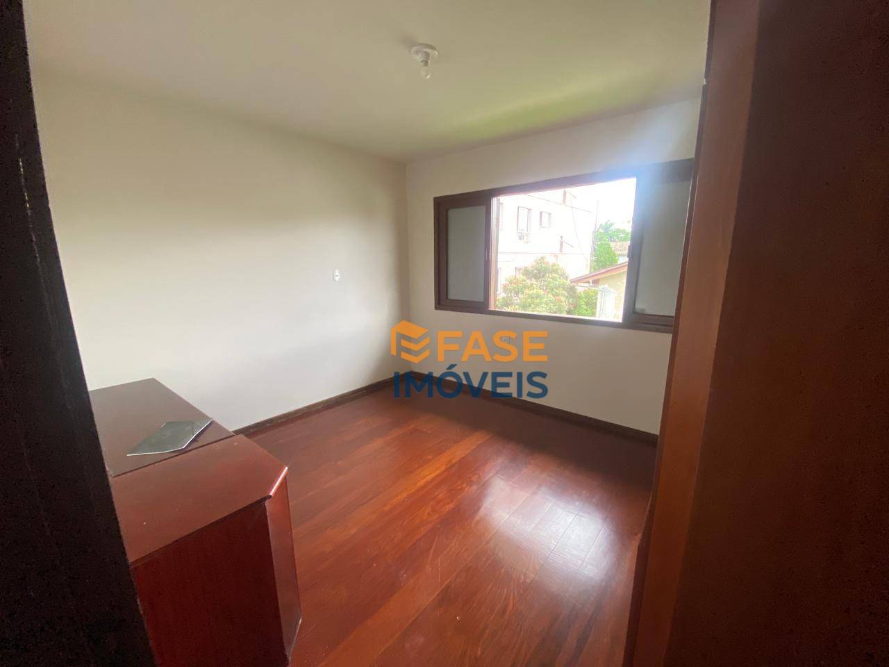Casa à venda com 4 quartos, 223m² - Foto 12