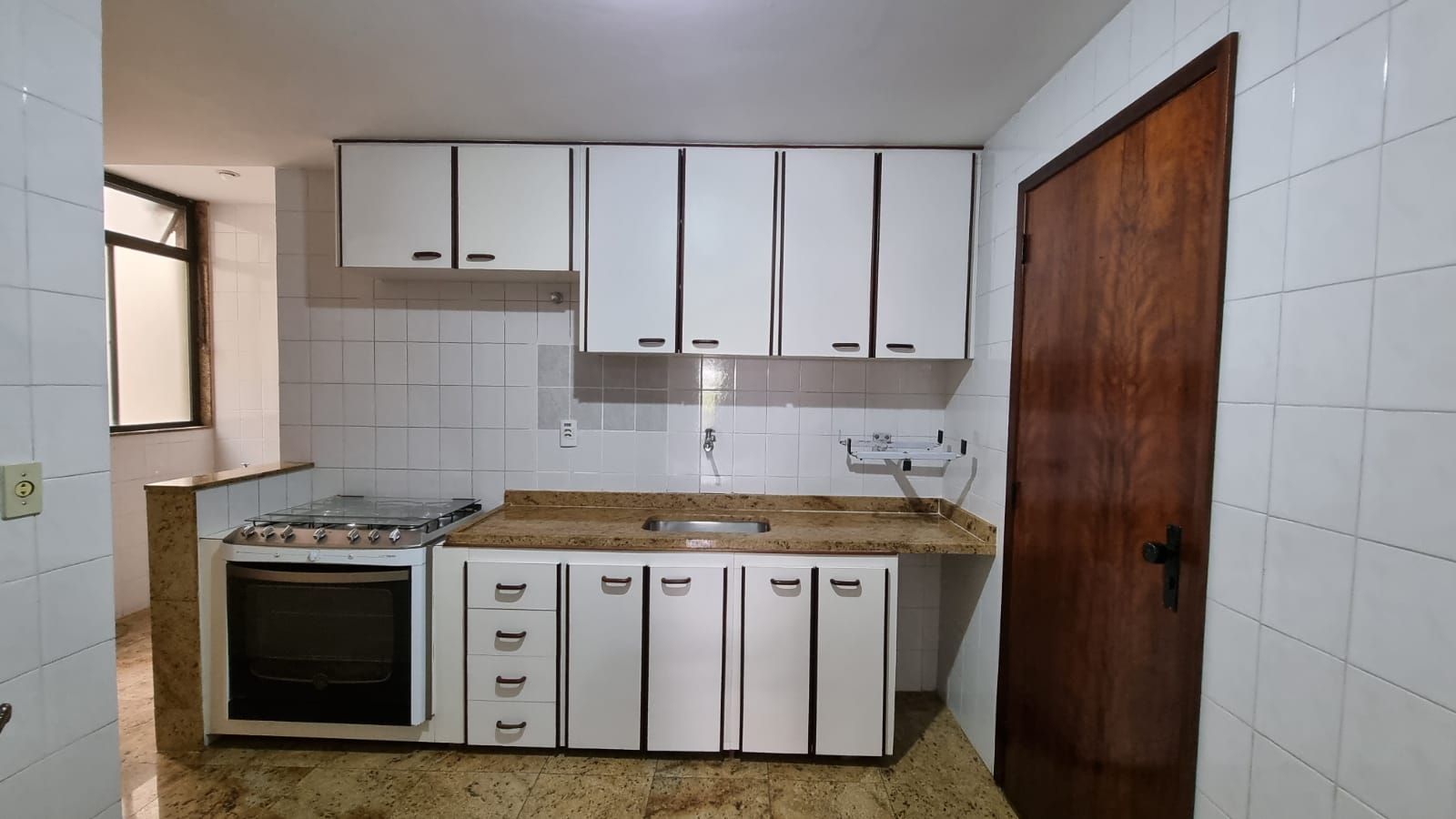 Apartamento à venda com 3 quartos, 100m² - Foto 14