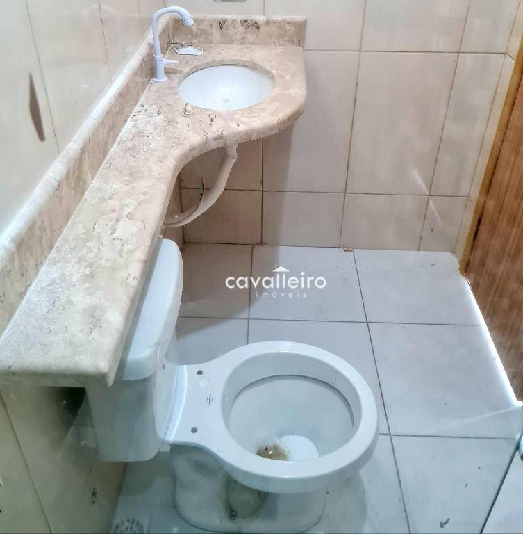 Casa à venda com 2 quartos, 60m² - Foto 13